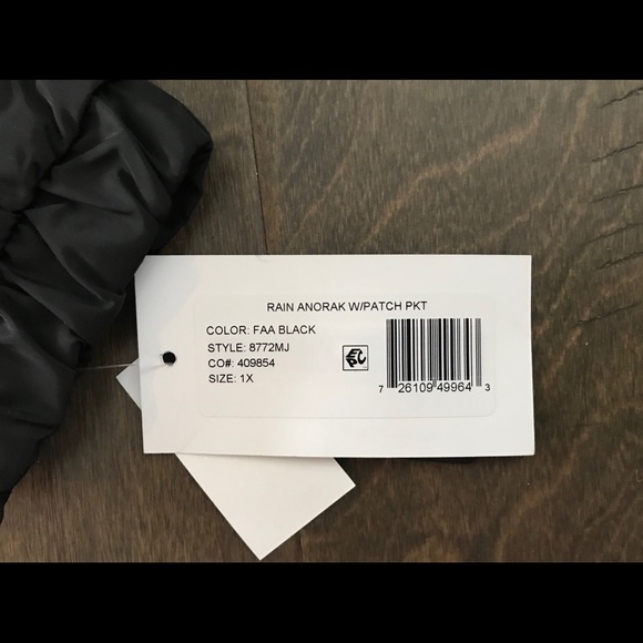 Mackintosh Black Rain Anorak w/ pocket and hood - Picture 4 of 6